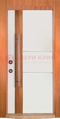 Белая входная дверь c МДФ панелью ЧД-09 в частный дом в Дубне