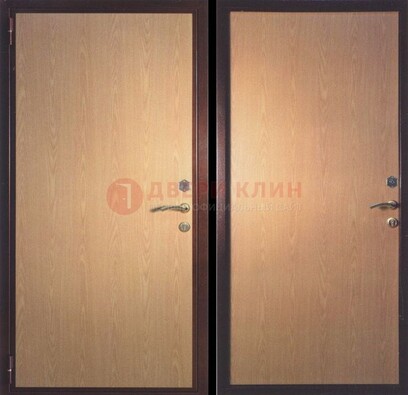 Коричневая металлическая дверь с ламинатом ДЛ-17 в Дубне