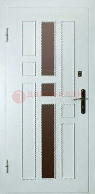 Белая стальная дверь с МДФ и декоративными вставками ДМ-62 в Дубне