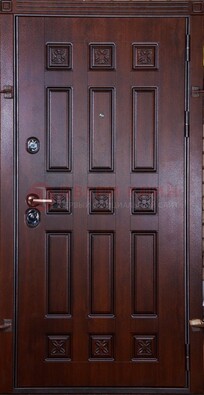 Коричневая стальная дверь с массивом дуба ДМД-30 в Дубне