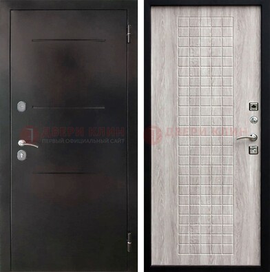 Черная железная дверь с порошковым покрытием и филенчатой МДФ ДП-221 в Дубне