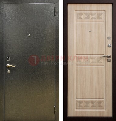 Железная темно-серая дверь с порошковым напылением и МДФ с резьбой ДП-276 в Дубне