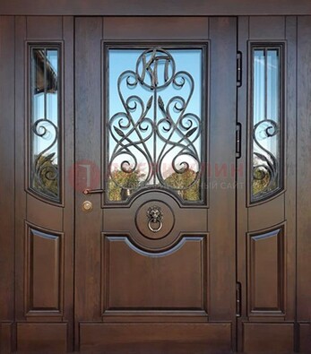 Парадная коричневая дверь массив со стеклом и ковкой ДПР-100 в Дубне