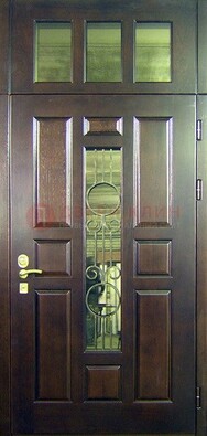 Парадная дверь со стеклянными вставками и ковкой ДПР-1 в офисное здание в Павловском Посаде