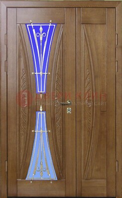 Коттеджная парадная дверь со стеклянными вставками и ковкой ДПР-26 в Дубне