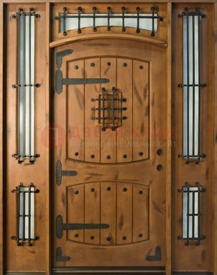 Железная парадная дверь с металлическими вставками ДПР-68 в коттедж в Дубне