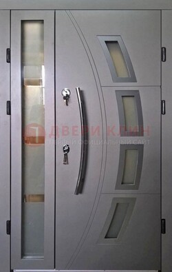 Серая железная дверь для дома со стеклом ДС-17 в Дубне