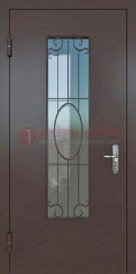 Коричневая наружная железная дверь со стеклом и ковкой ДСК-100 в Дубне