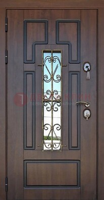Уличная дверь со стеклом и ковкой в коричневом цвете ДСК-181 в Дубне