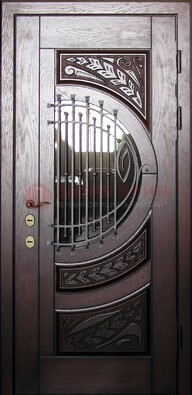 Одностворчатая входная дверь со стеклом и ковкой ДСК-21 в Дубне