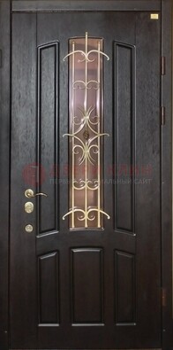 Металлическая дверь со стеклом и ковкой ДСК-79 для загородного дома в Дубне