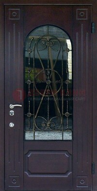 Стальная дверь со стеклом и ковкой ДСК-80 в загородный дом в Куровском