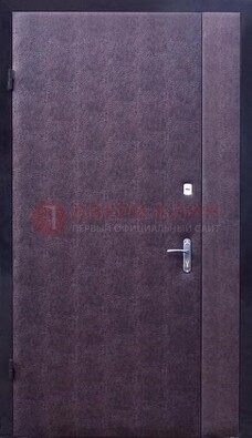 Бордовая металлическая тамбурная дверь ДТМ-3 в Дубне