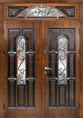 Входная двухстворчатая дверь с виноритом и ковкой ДВТ-183 в Дубне