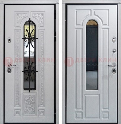 Белая стальная дверь с виноритом и ковкой снаружи ДВТ-197 в Дубне