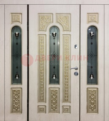 Светлая железная дверь с МДФ и витражом ВЖ-34 в Дубне